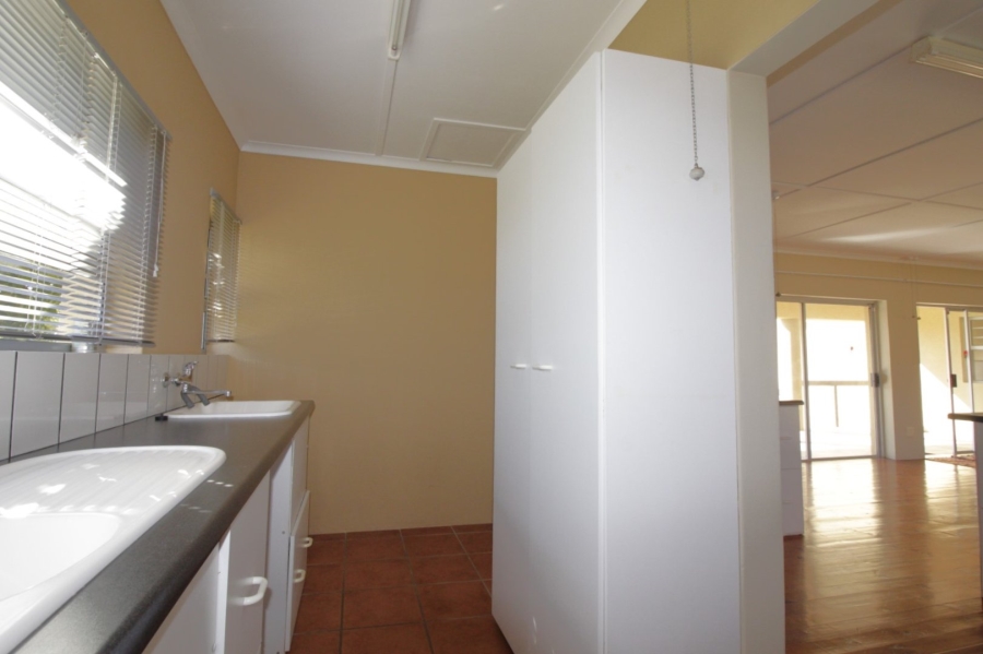 4 Bedroom Property for Sale in Wavecrest Eastern Cape